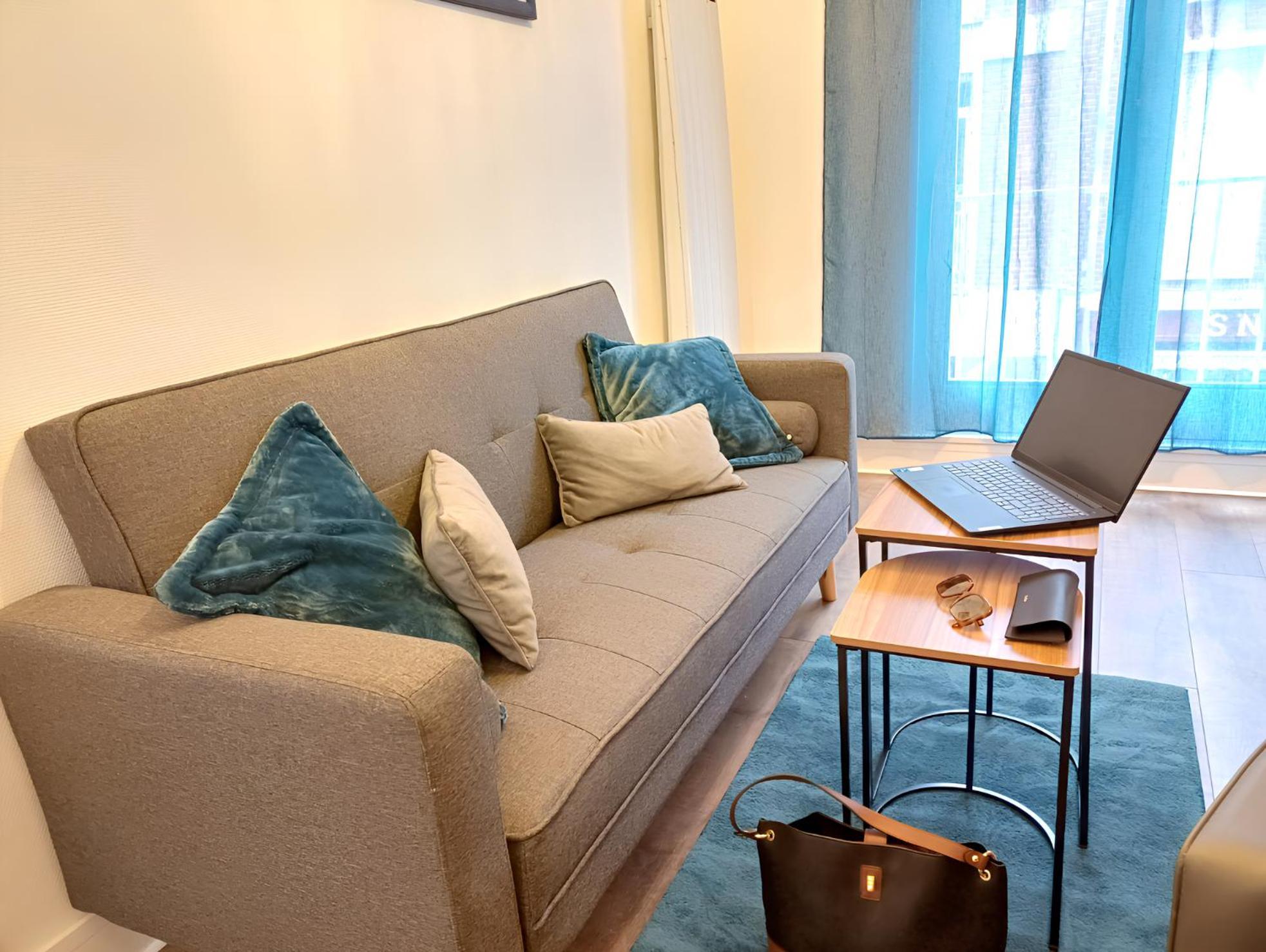 Plein Centre- 90m Cathedrale - 2ch - 4 Couchages Appartement Amiens